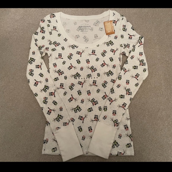 Arizona Jean Company Tops - NWT Owl Print Thermal Shirt